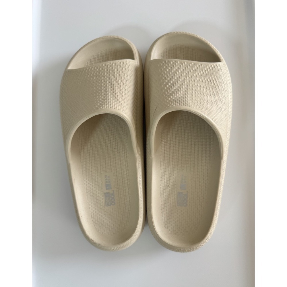 32 DEGREES COOL Cushion Slide Unisex Cream Large W 9-10 M 7-8 EUC Summer
